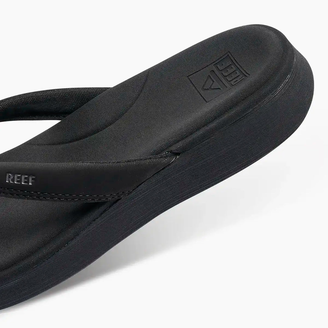 Reef Cushion Cloud Black 5